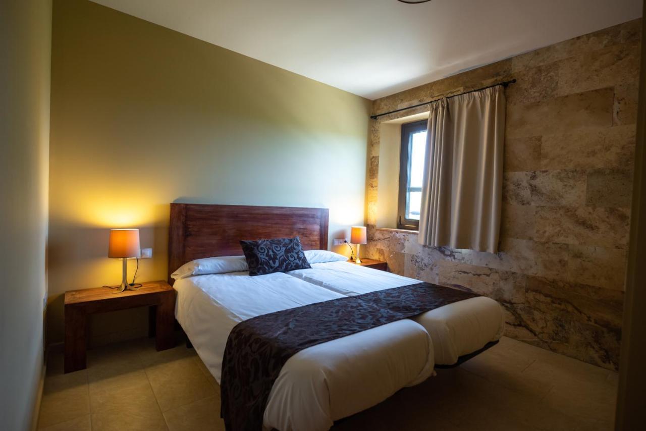 L'Arcada De Fares Apartment Sant Ferriol Exterior photo